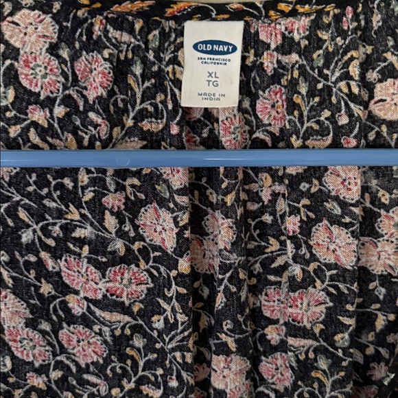 Old Navy Black and Pink Floral Blouse - Picture 2 of 4